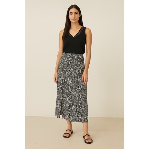 H&M Dresses & Skirts - NWT H&M Women's Ditsy Floral Print Crepe Midi Skirt High Slit Black/White Size 2